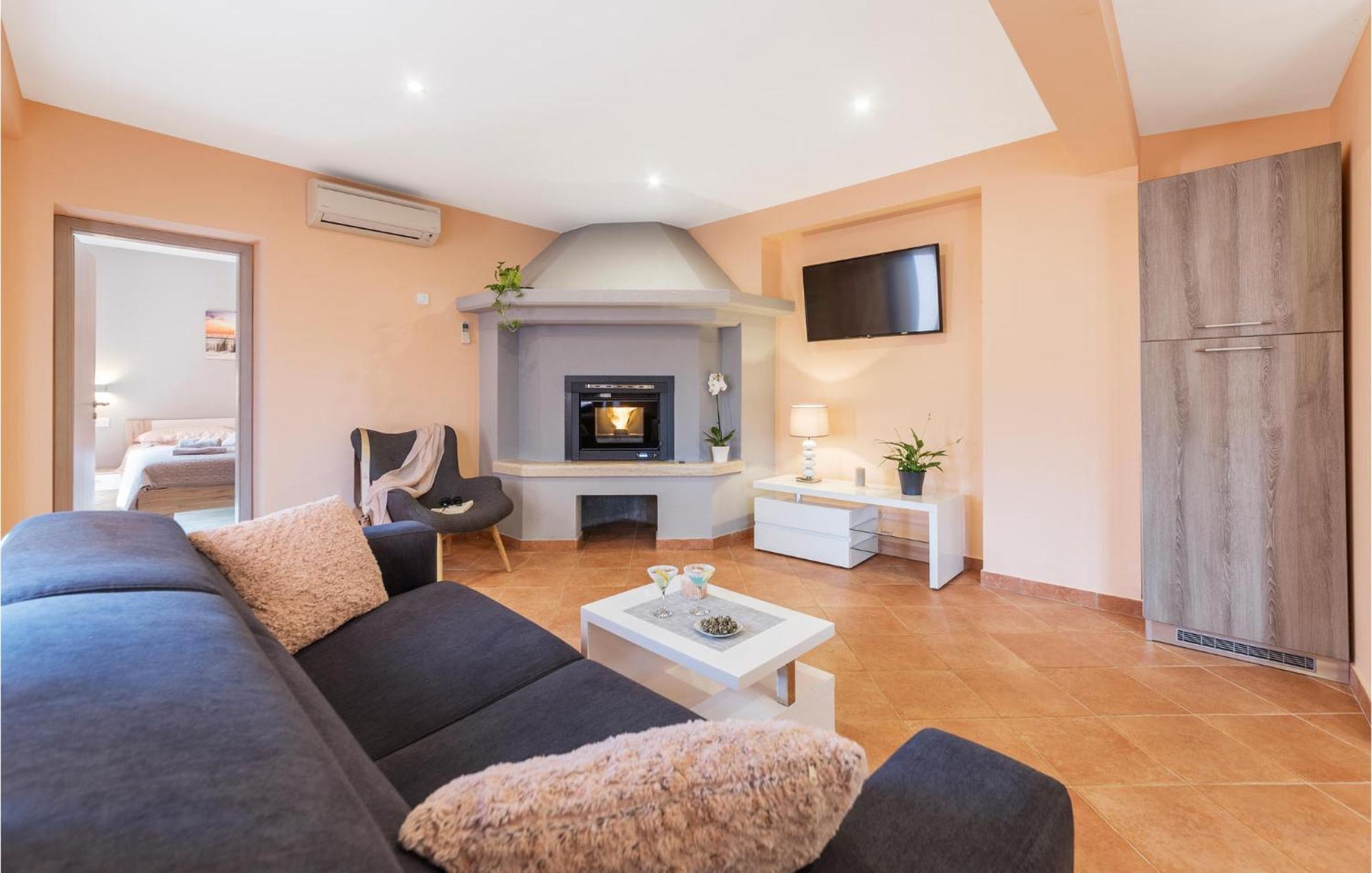 1 Bedroom Stunning Apartment In プーラ エクステリア 写真